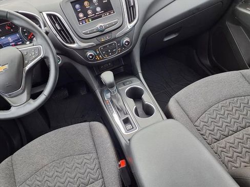 Used 2023 Chevrolet Equinox LT image 11
