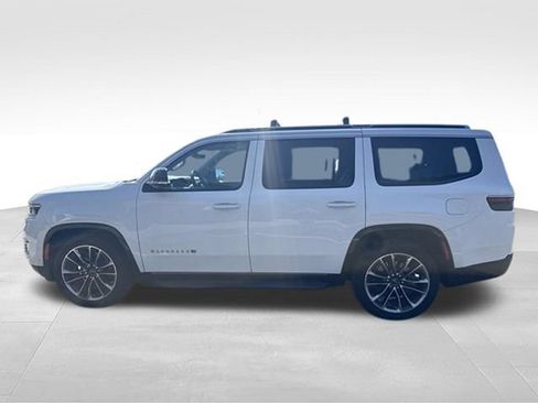 Used 2023 Jeep Wagoneer Series II w/ Convenience Group I AWD/4WD image 8
