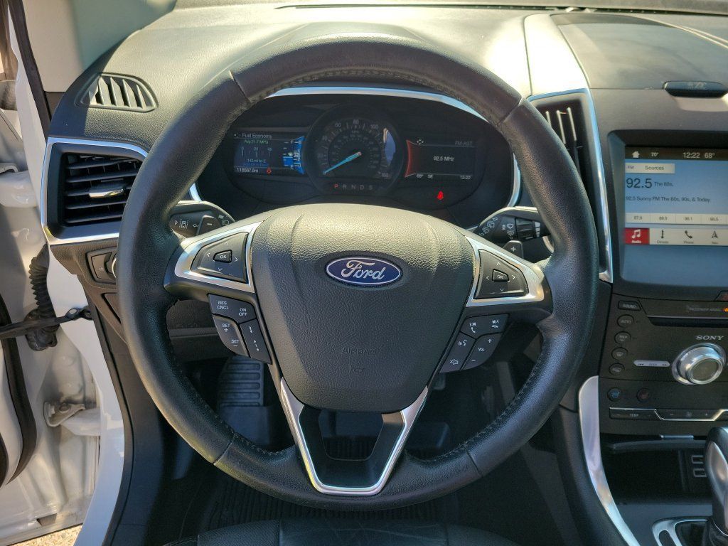 Used 2018 Ford Edge Titanium w/ Equipment Group 301A AWD/4WD image 24