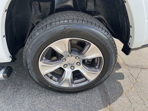 Used 2022 RAM 1500 Laramie image 12