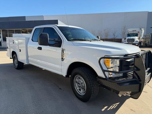 Used 2017 Ford F250 XL w/ XL Value Package image 7