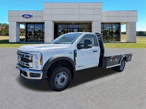 New 2026 Ford F550 4x4 Regular Cab Super Duty w/ XL Chrome Package image 5