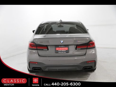 Used 2022 BMW M550i xDrive w/ Premium Package image 21