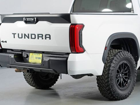 Used 2022 Toyota Tundra SR5 w/ SR5 Convenience Package image 51