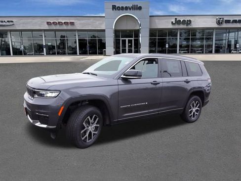 New 2025 Jeep Grand Cherokee L Limited w/ Trailer Tow Package image 7