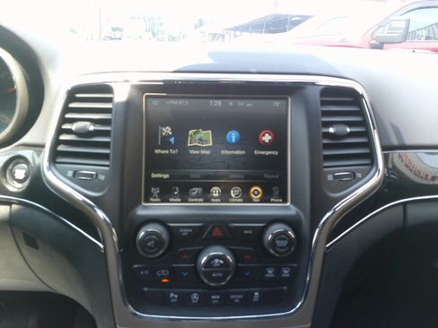 Used 2017 Jeep Grand Cherokee Limited 75th Anniversary AWD/4WD image 23