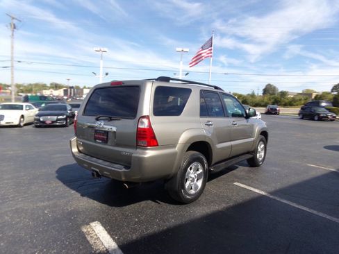 Used 2008 Toyota 4Runner SR5 image 6