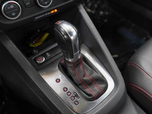 Used 2014 Volkswagen Jetta GLI Autobahn FWD image 20