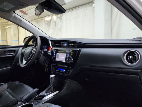 Used 2017 Toyota Corolla LE FWD image 21