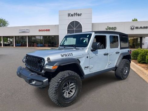 Used 2024 Jeep Wrangler Unlimited Sport AWD/4WD image 1