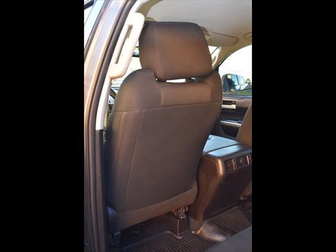 Used 2016 Toyota Tundra SR5 w/ SR5 Upgrade Package image 20