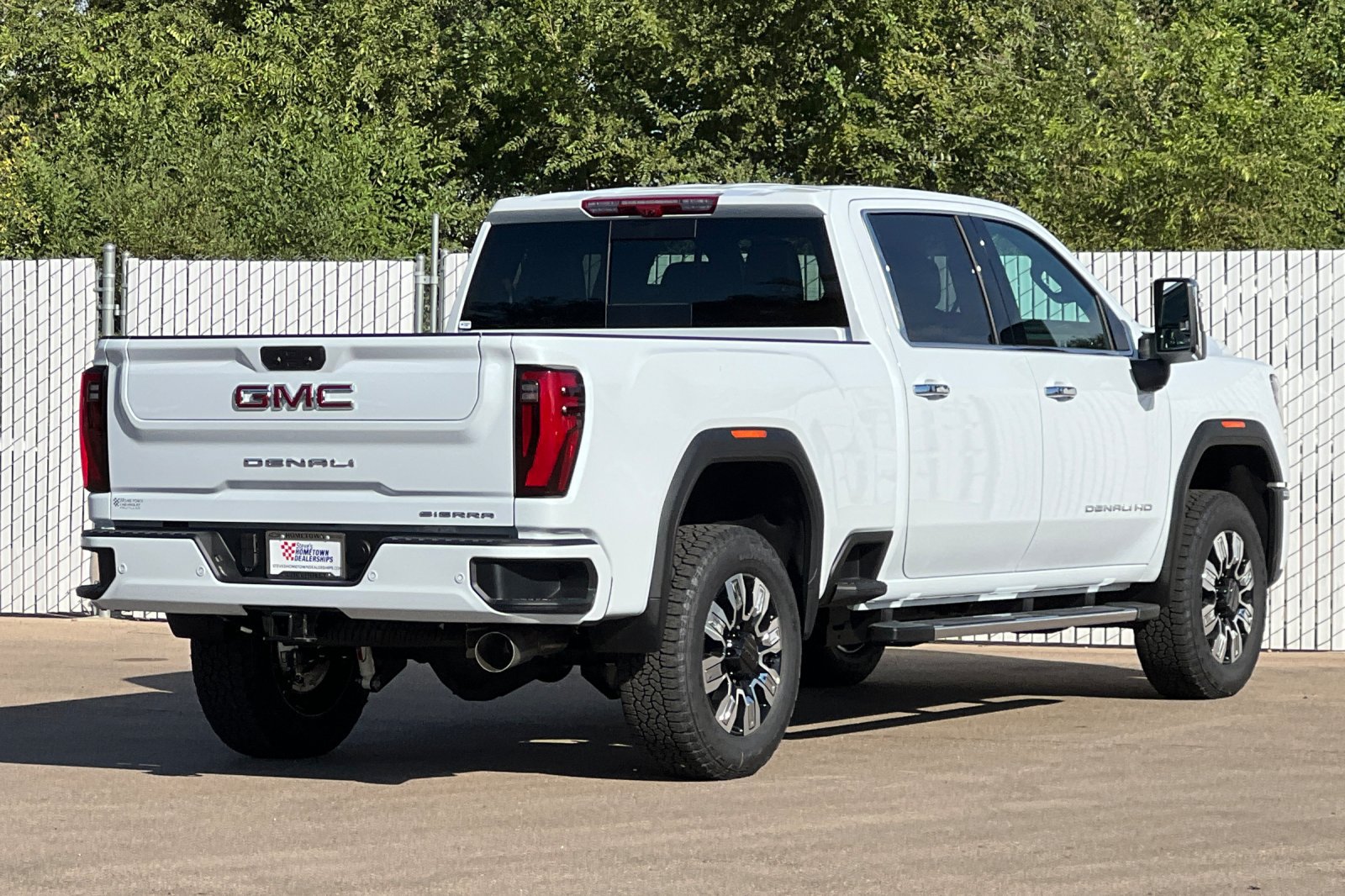 New 2026 GMC Sierra 2500 Denali w/ Technology Package AWD/4WD image 4