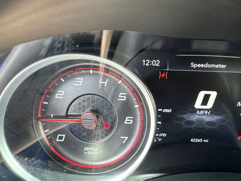 Used 2020 Dodge Charger Scat Pack w/ Dynamics Package RWD image 9