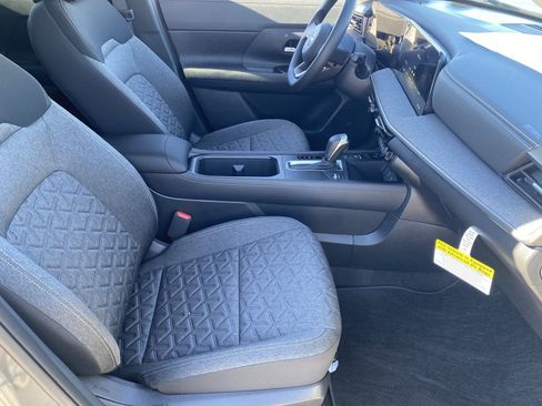 New 2026 Nissan Kicks SV image 12