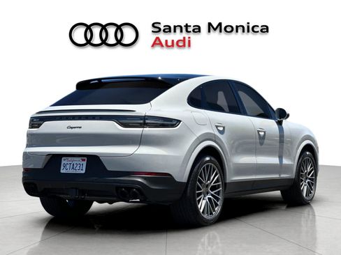 Used 2023 Porsche Cayenne Platinum Edition AWD/4WD image 2