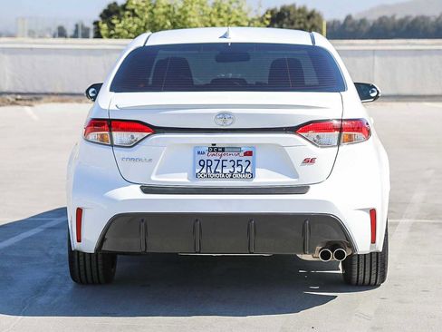 Certified 2025 Toyota Corolla SE image 7