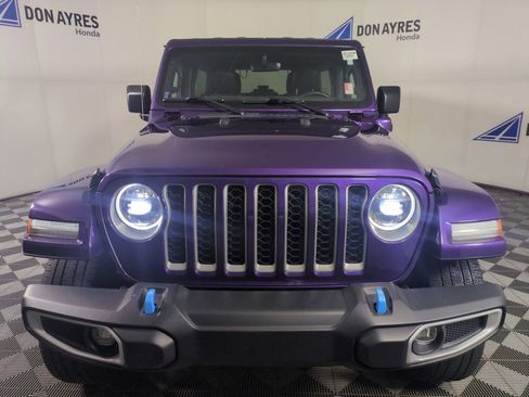 Used 2023 Jeep Wrangler Unlimited Sahara w/ Cold Weather Group AWD/4WD image 8