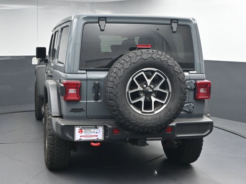 Used 2025 Jeep Wrangler Unlimited Rubicon w/ Convenience Group image 7