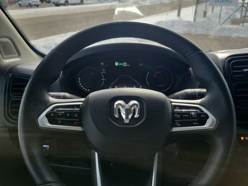 Used 2024 RAM ProMaster 3500 image 8