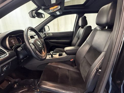 Used 2015 Jeep Grand Cherokee Altitude AWD/4WD image 17