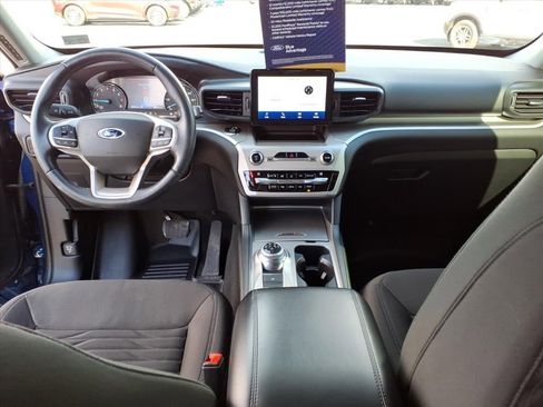 Certified 2021 Ford Explorer XLT image 9