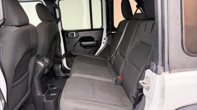 Used 2023 Jeep Wrangler Unlimited AWD/4WD image 16