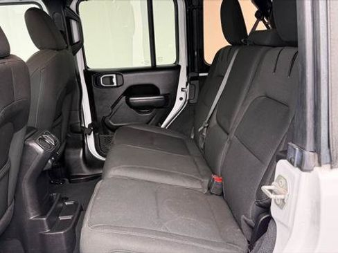 Used 2023 Jeep Wrangler Unlimited AWD/4WD image 16