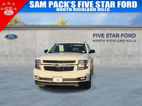 Used 2018 Chevrolet Suburban LT w/ Luxury Package image 3