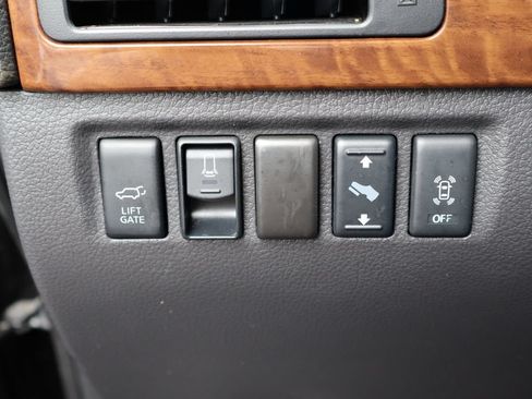 Used 2015 Nissan Armada Platinum AWD/4WD image 31