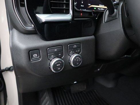 New 2026 GMC Sierra 2500 SLE w/ SLE Value Package; image 28