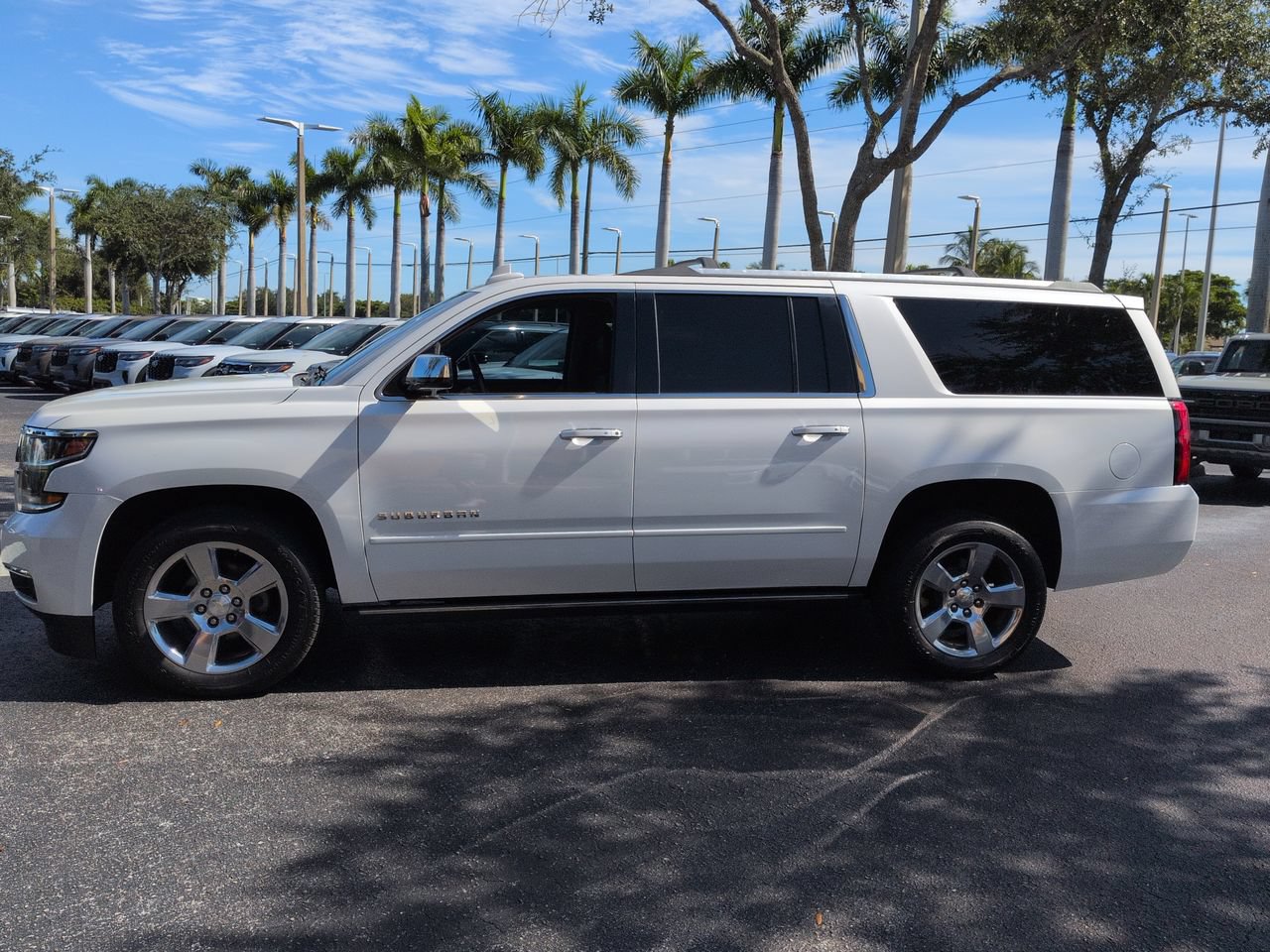 Used 2018 Chevrolet Suburban Premier w/ Max Trailering Package AWD/4WD image 7
