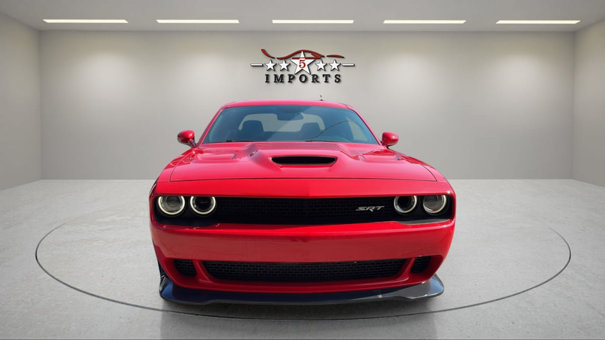 Used 2015 Dodge Challenger SRT Hellcat RWD image 8