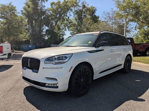Used 2023 Lincoln Aviator Reserve w/ Equipment Group 201A image 8