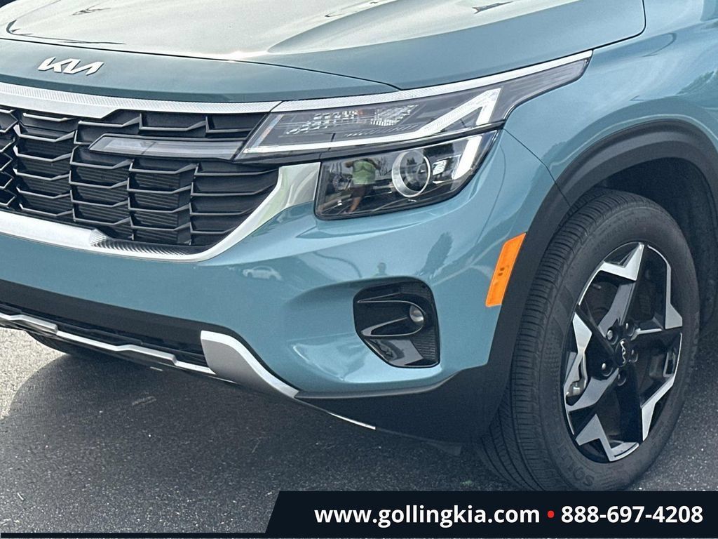 Certified 2026 Kia Seltos EX FWD image 6