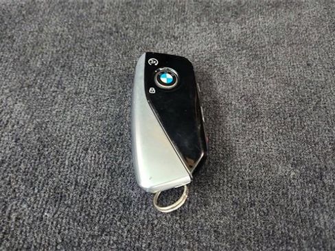 Used 2025 BMW X7 xDrive40i w/ Executive Package image 65