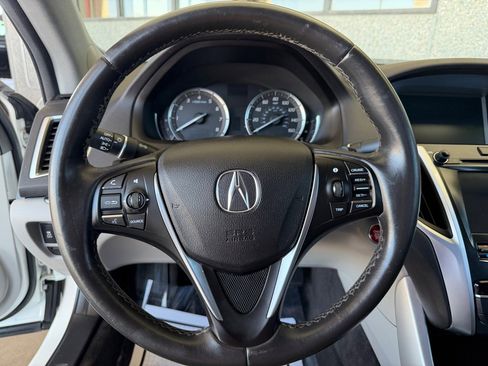 Used 2015 Acura TLX V6 FWD image 8
