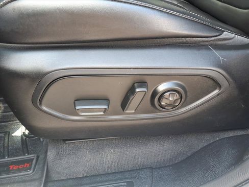 Used 2021 Jeep Grand Cherokee L Limited AWD/4WD image 24