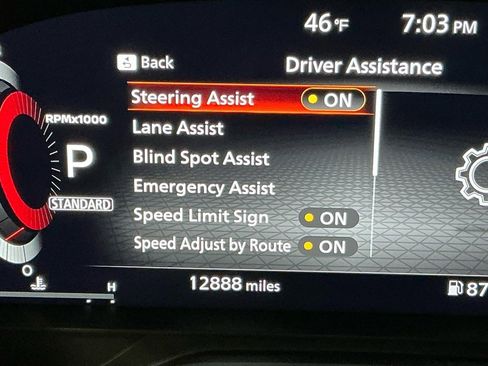 Used 2024 Nissan Pathfinder Platinum w/ Cargo Package image 10