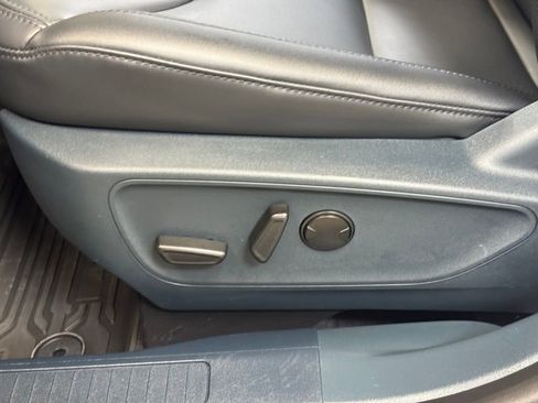 Used 2024 Ford Maverick Lariat w/ Black Appearance Package image 12