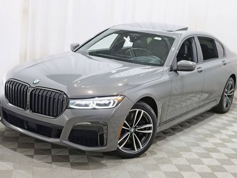 Used 2022 BMW 750i xDrive w/ Executive Package AWD/4WD image 5