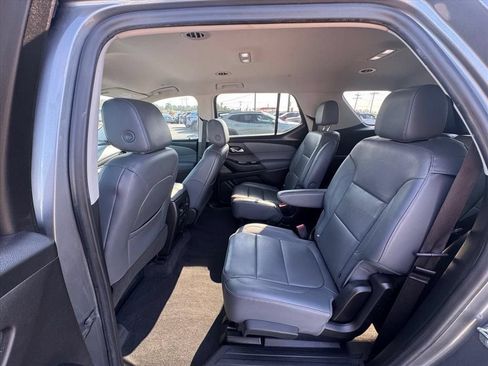 Used 2020 Chevrolet Traverse Premier w/ LPO, Floor Liner Package FWD image 11