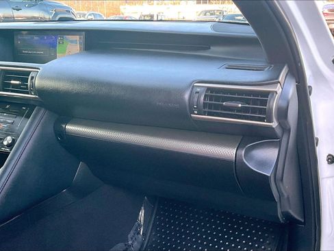 Used 2017 Lexus IS 300 F Sport image 15