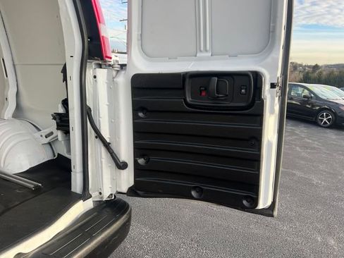 Used 2022 Chevrolet Express 2500 w/ Driver Convenience Package image 21