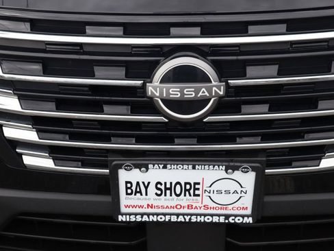 Certified 2025 Nissan Rogue SV AWD/4WD image 29