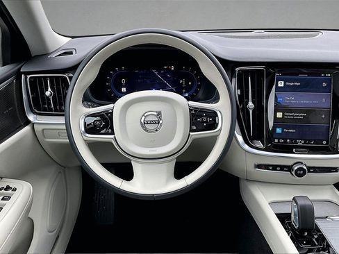 Certified 2024 Volvo S60 B5 Plus image 8