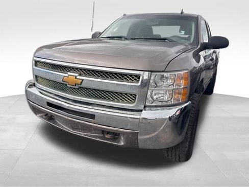 Used 2013 Chevrolet Silverado 1500 LT w/ All-Star Edition AWD/4WD image 2