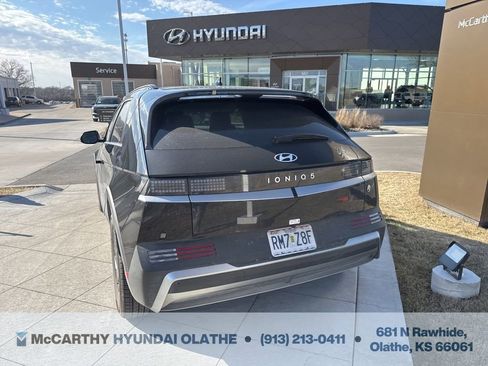 Used 2025 Hyundai Ioniq 5 SEL image 13