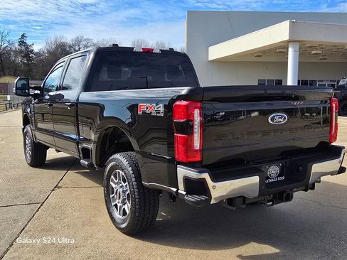 New 2026 Ford F250 Lariat w/ FX4 Off-Road Package AWD/4WD image 3