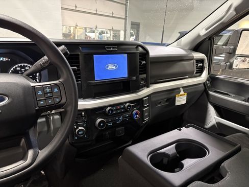 New 2026 Ford F350 XLT w/ 360-Degree Camera Package image 11