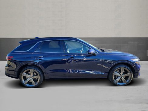 Certified 2023 Genesis GV70 2.5T w/ Sport Prestige Package image 4